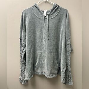 Wynne Lounge Women’s Grey Knit Sweater‎
